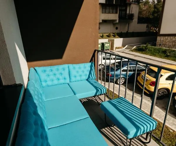 Leo Titova アパート *