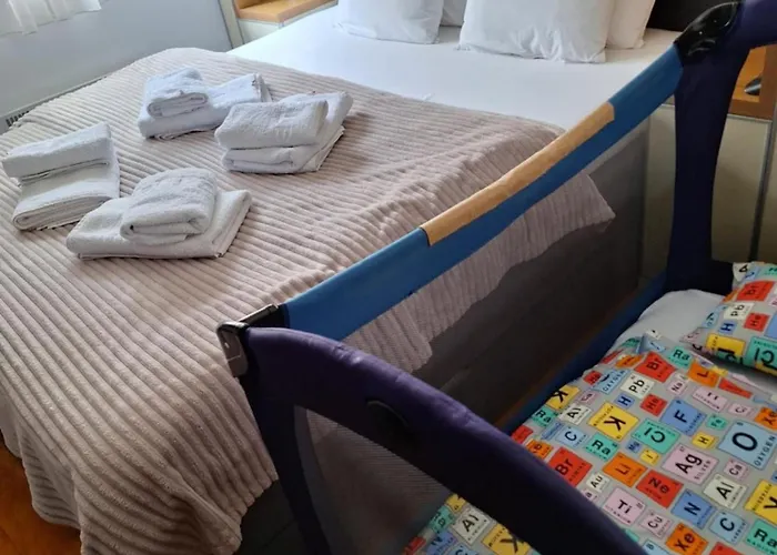 Leo Titova アパート