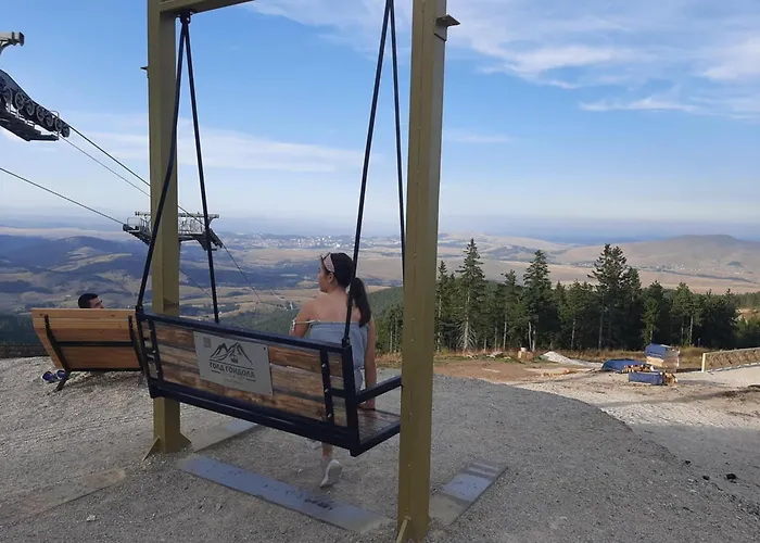 アパート Leo Titova *