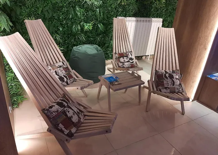 Leo Titova アパート