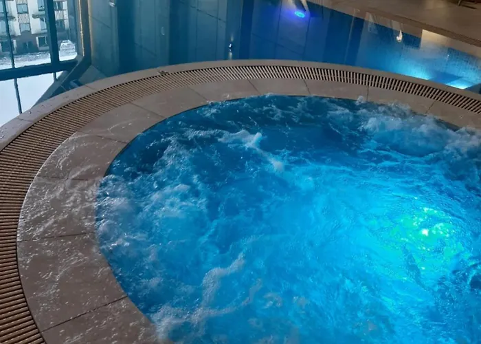 アパート Leo Titova